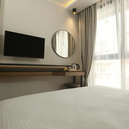 Hotel Moja 3*